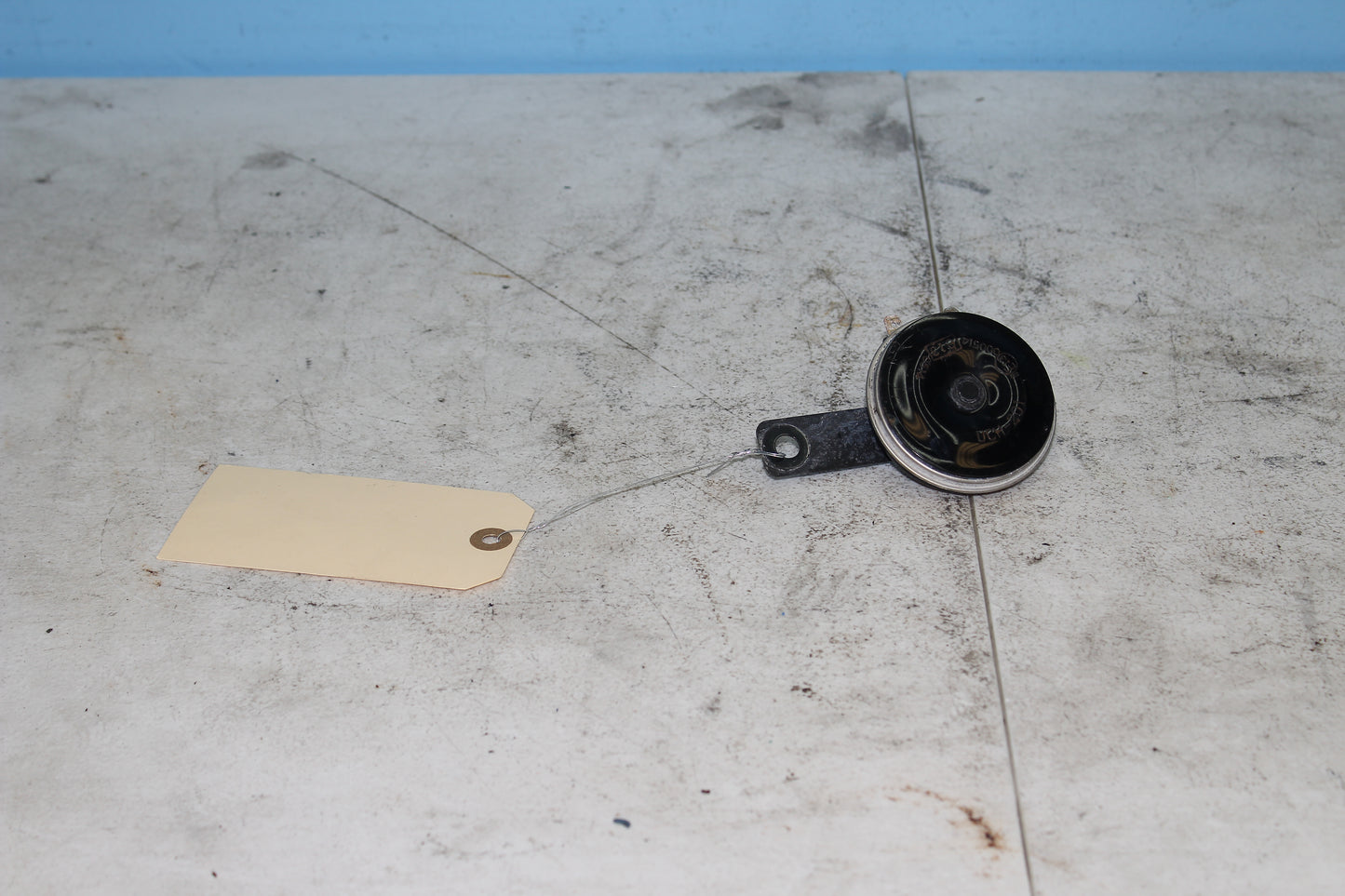 2019-2024 Yamaha YZF-R3 ABS OEM Horn 1WD-H3371-00-00