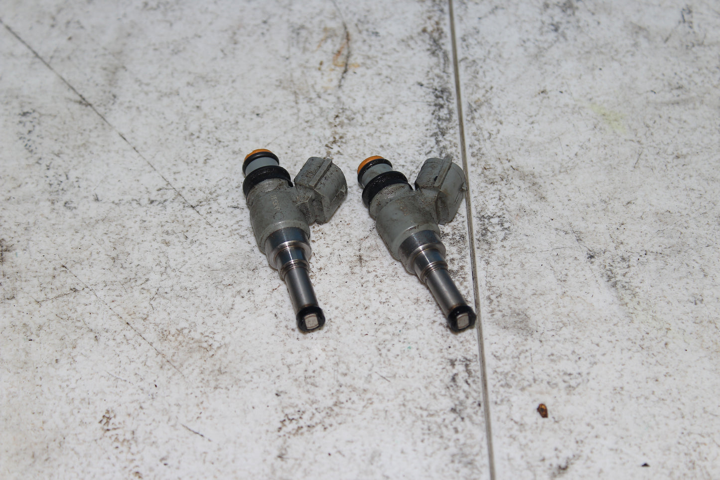 2019-2024 Yamaha YZF-R3 ABS OEM Fuel Injector 1WD-E3761-00-00 (SET)