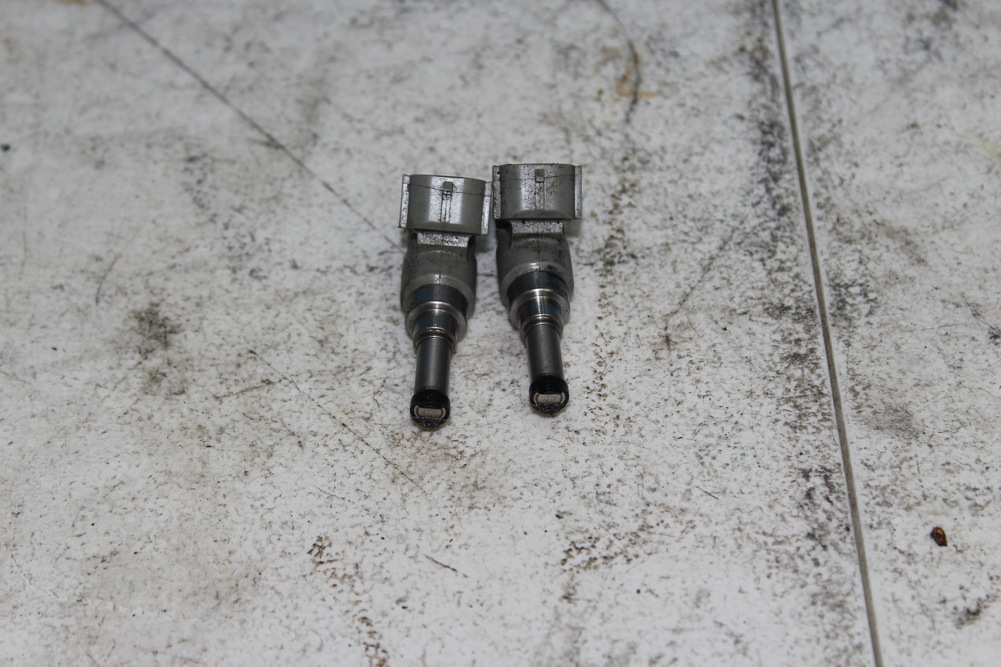 2019-2024 Yamaha YZF-R3 ABS OEM Fuel Injector 1WD-E3761-00-00 (SET)