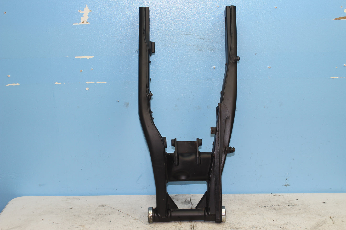 2019-2024 Yamaha YZF-R3 ABS OEM Swing Arm Assembly 1WD-F2110-00-00