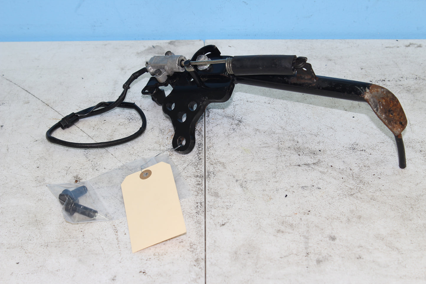2019-2024 Yamaha YZF-R3 ABS OEM Kick /Side Stand Assembly 1WD-F7311-00-00