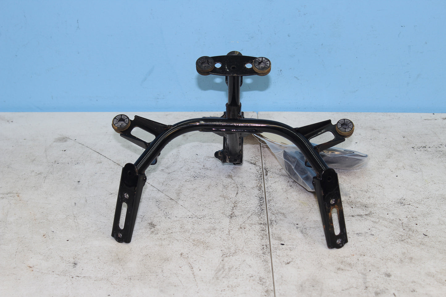 19-24 Yamaha YZF-R3 ABS OEM Stay Front Cowl / Headlight Mount BS7-F8356-00-00