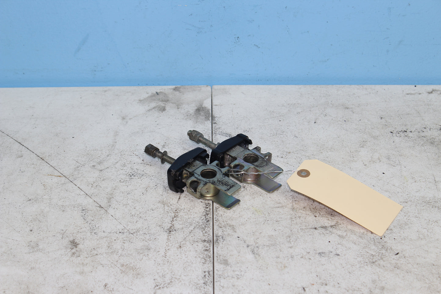 19-24 Yamaha YZF-R3 ABS OEM Swing Arm Chain Adjuster / Puller 1WD-F5388-00-00
