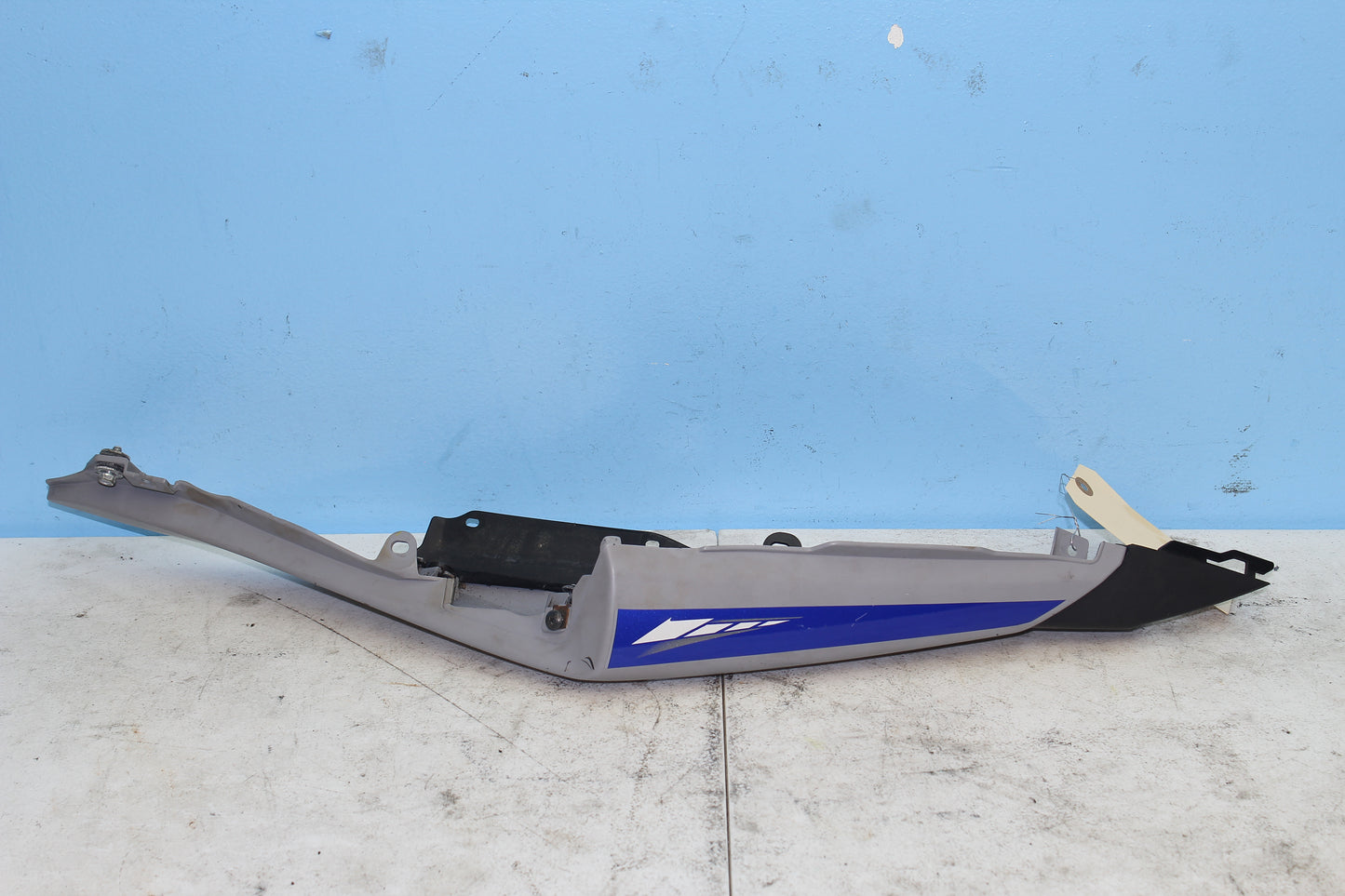 2019-2024 Yamaha YZF-R3 ABS OEM Rear Left Tail Fairing 1WD-F1711-00