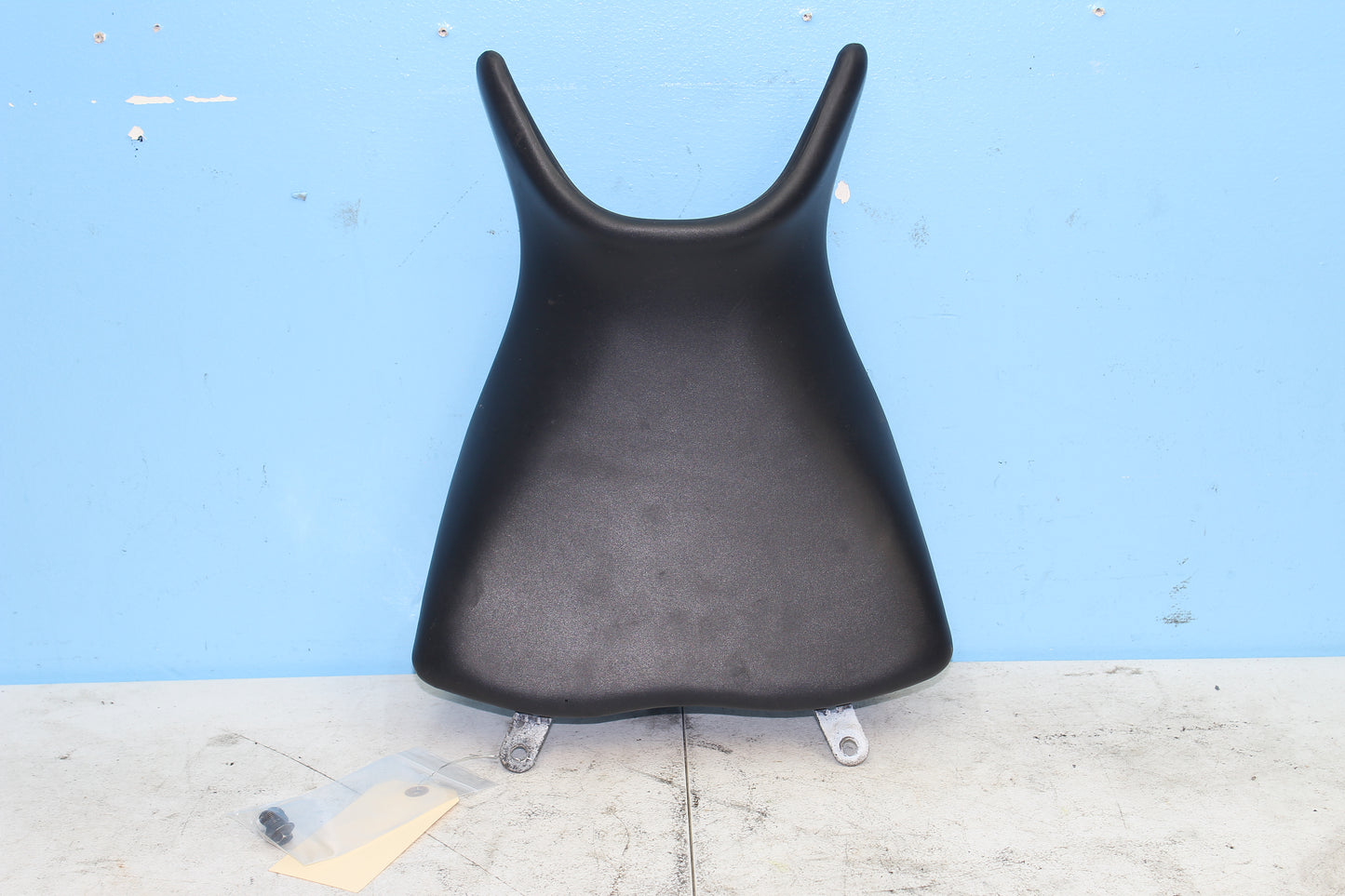 2019-2024 Yamaha YZF-R3 ABS OEM Front Seat 1WD-F4710-03-00