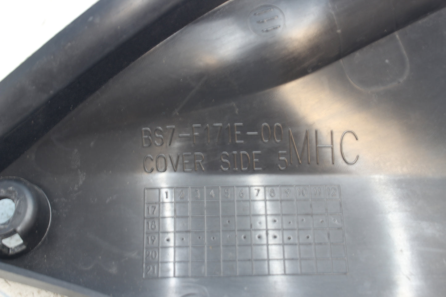 2019-2024 Yamaha YZF-R3 ABS OEM Left Rear Side Cover BS7-F171E-00