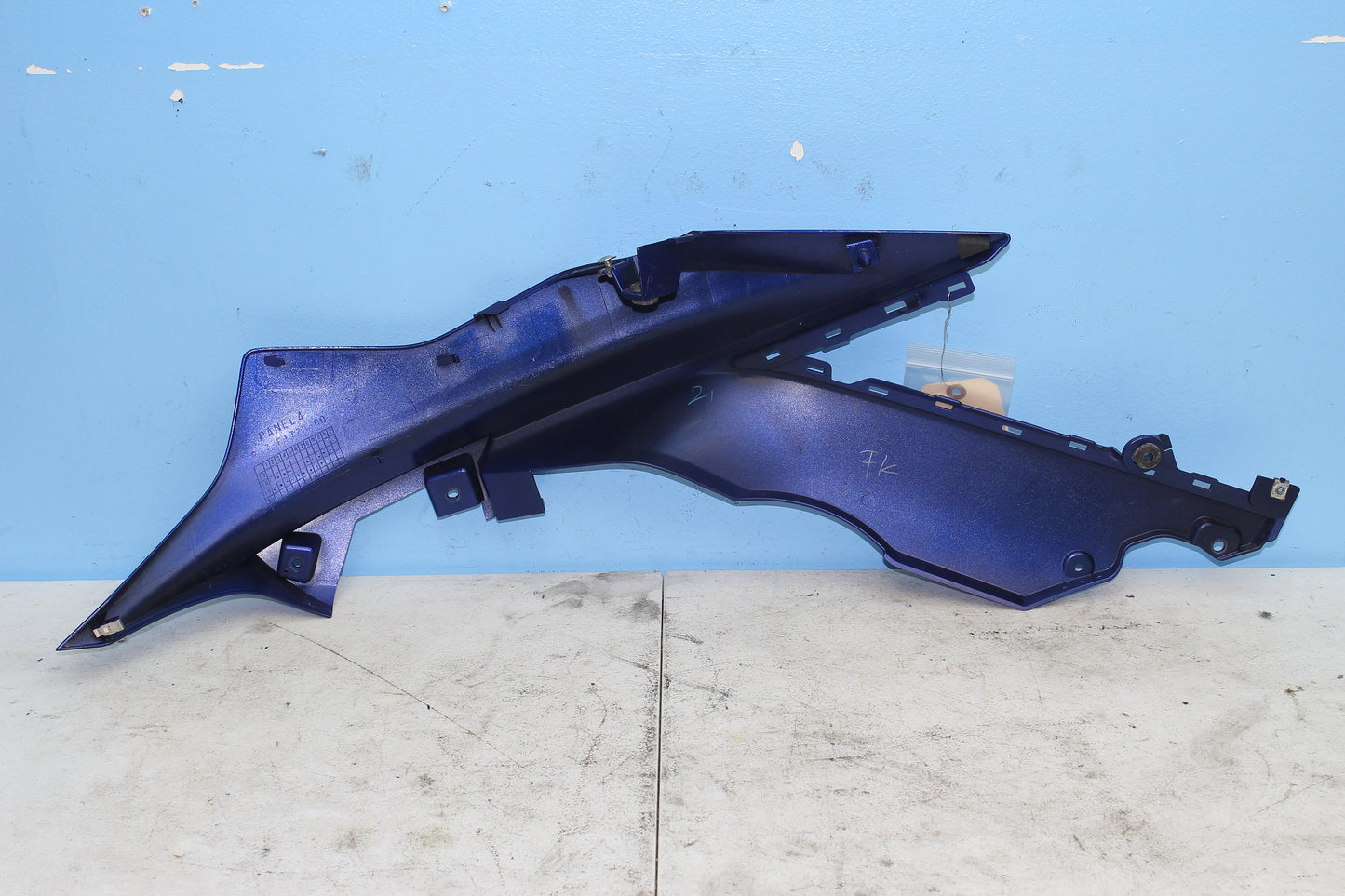 2019-2024 Yamaha YZF-R3 ABS OEM Fairing Upper Right Side Frame BS7-F172H-00