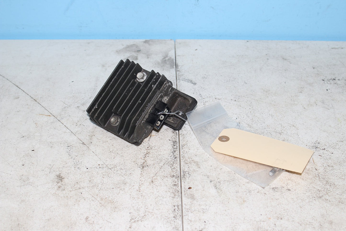 2019-2024 Yamaha YZF-R3 ABS OEM Rectifier / Voltage Regulator 1WD-H1960-00-00