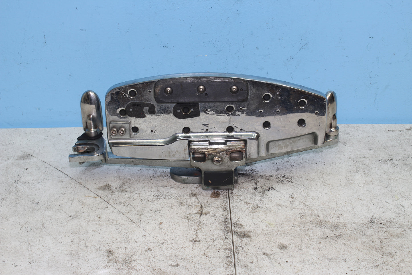 01-10 Honda Goldwing Front Left Foot Rest Floorboard Heel Toe Shifter Linkage
