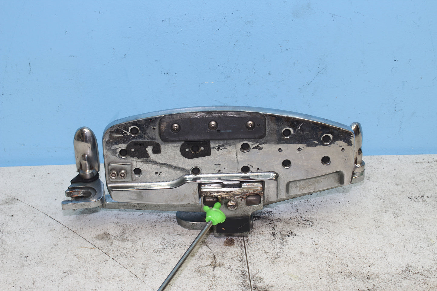 01-10 Honda Goldwing Front Left Foot Rest Floorboard Heel Toe Shifter Linkage