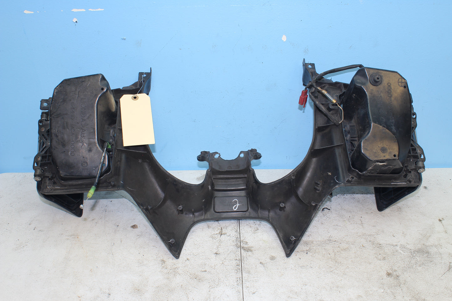2001-2010 Honda Goldwing OEM Upper Top Shelter Center Dash Panel 83150-MCA-780