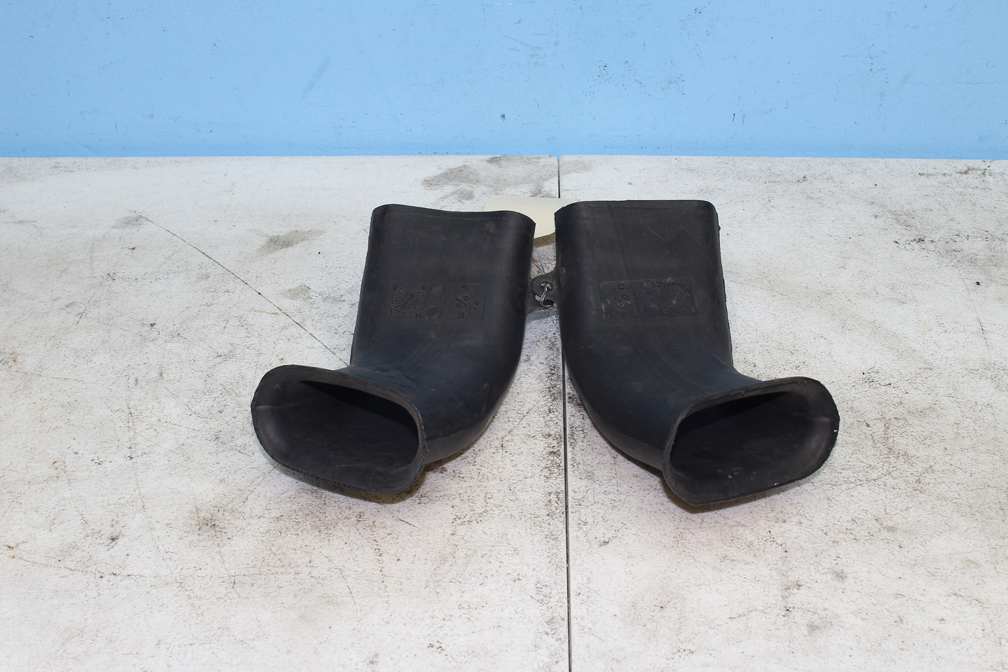01-10 Honda Goldwing Air Intake Box Duct Left Right 17251-MCA-A60 17254-MCA-S40