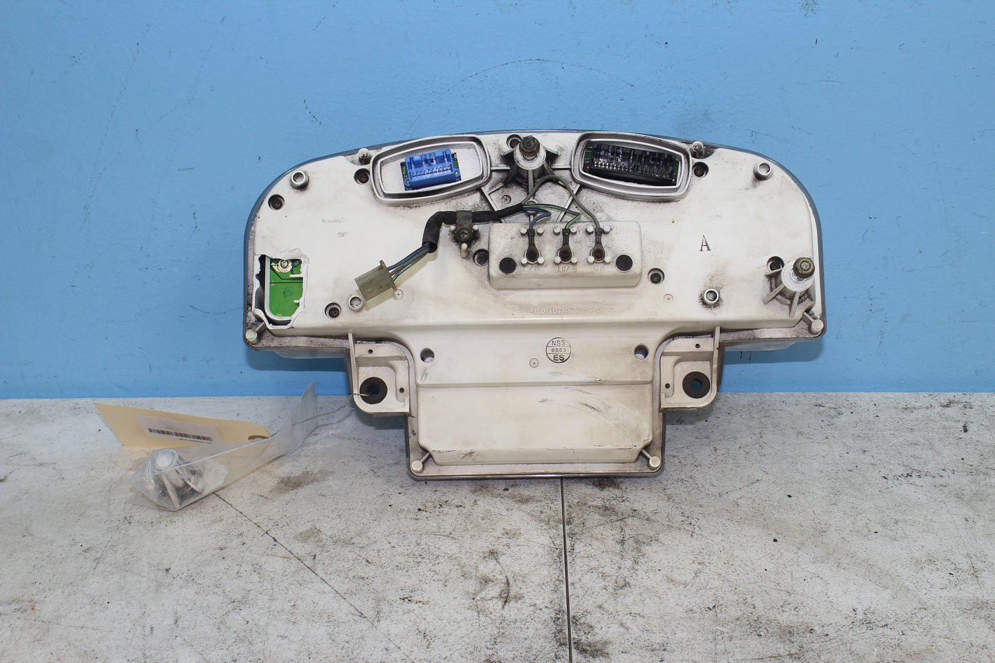 2001-2010 Honda Goldwing OEM Gauge Cluster *DMG*