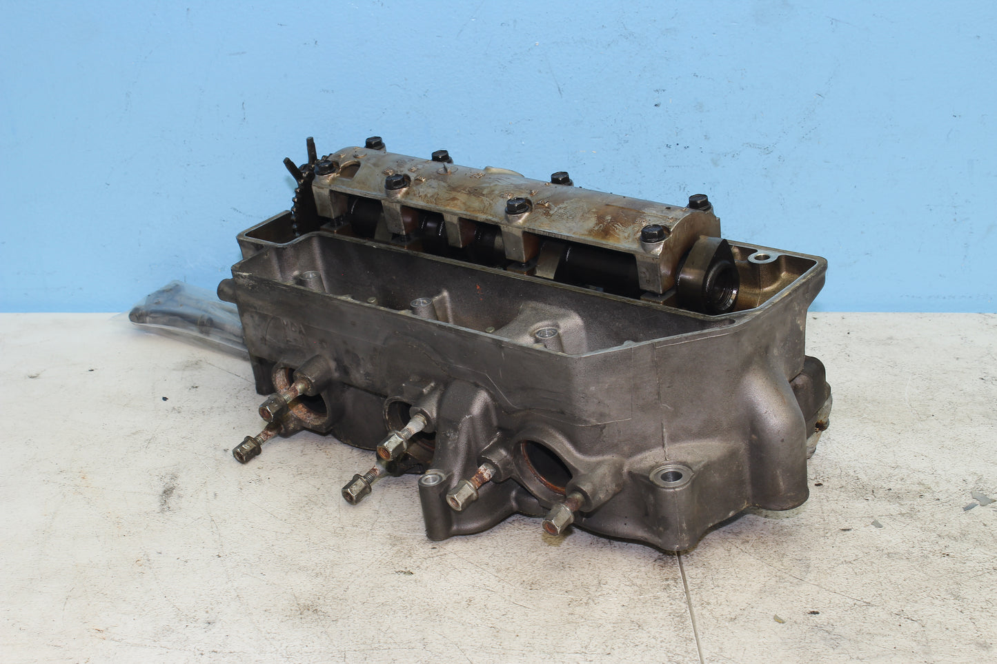 01-10 Honda Goldwing OEM Left Cylinder Head Motor Engine Valve 12020-MCA-A20