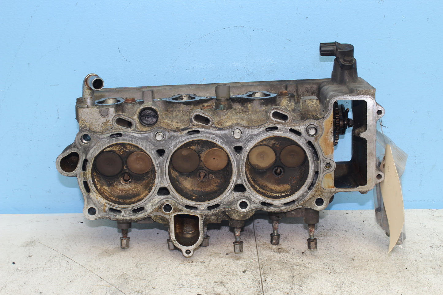 01-10 Honda Goldwing OEM Left Cylinder Head Motor Engine Valve 12020-MCA-A20