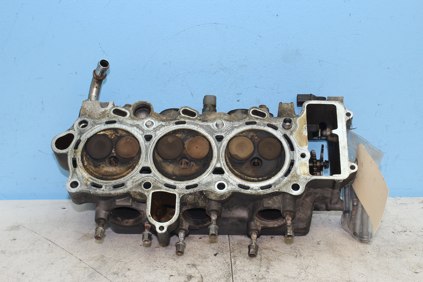 01-10 Honda Goldwing OEM Left Cylinder Head Motor Engine Valve 12020-MCA-A20