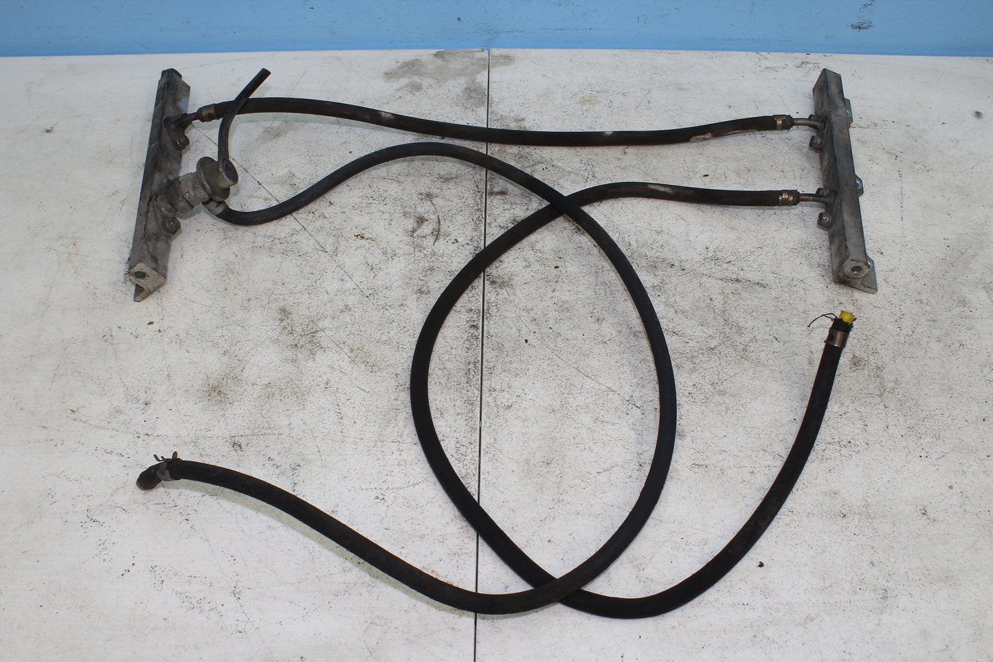 2001-2010 Honda Goldwing OEM Fuel Rails w/ Lines