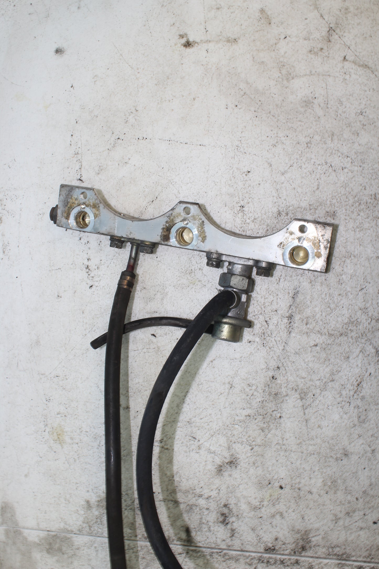 2001-2010 Honda Goldwing OEM Fuel Rails w/ Lines