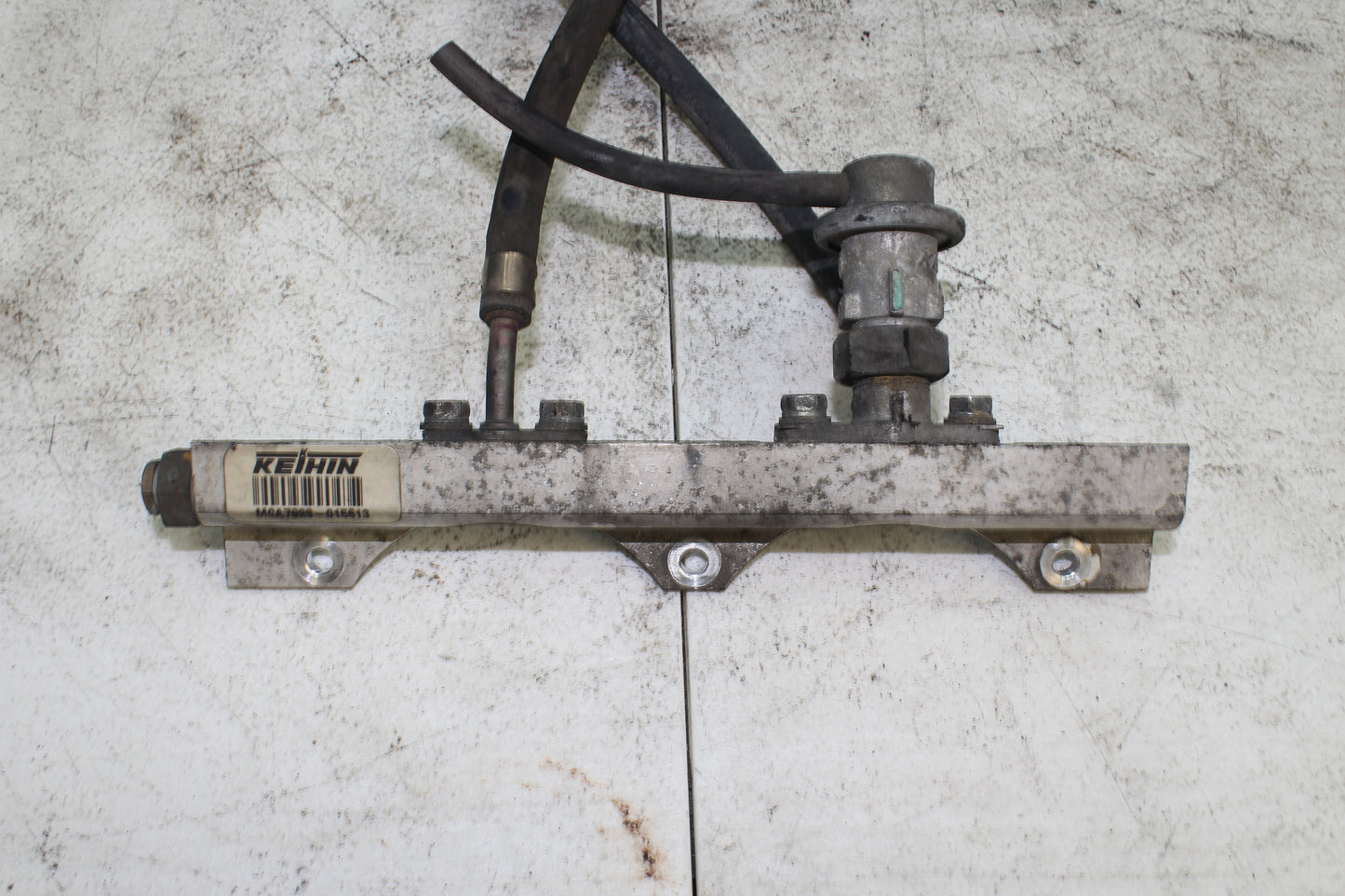 2001-2010 Honda Goldwing OEM Fuel Rails w/ Lines