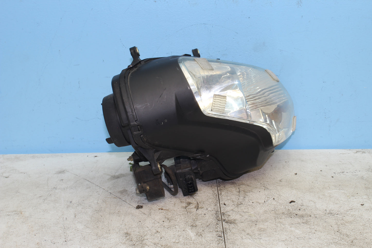 2001-2010 Honda Goldwing OEM Right Headlight Head Lamp 33100-MCA-A61