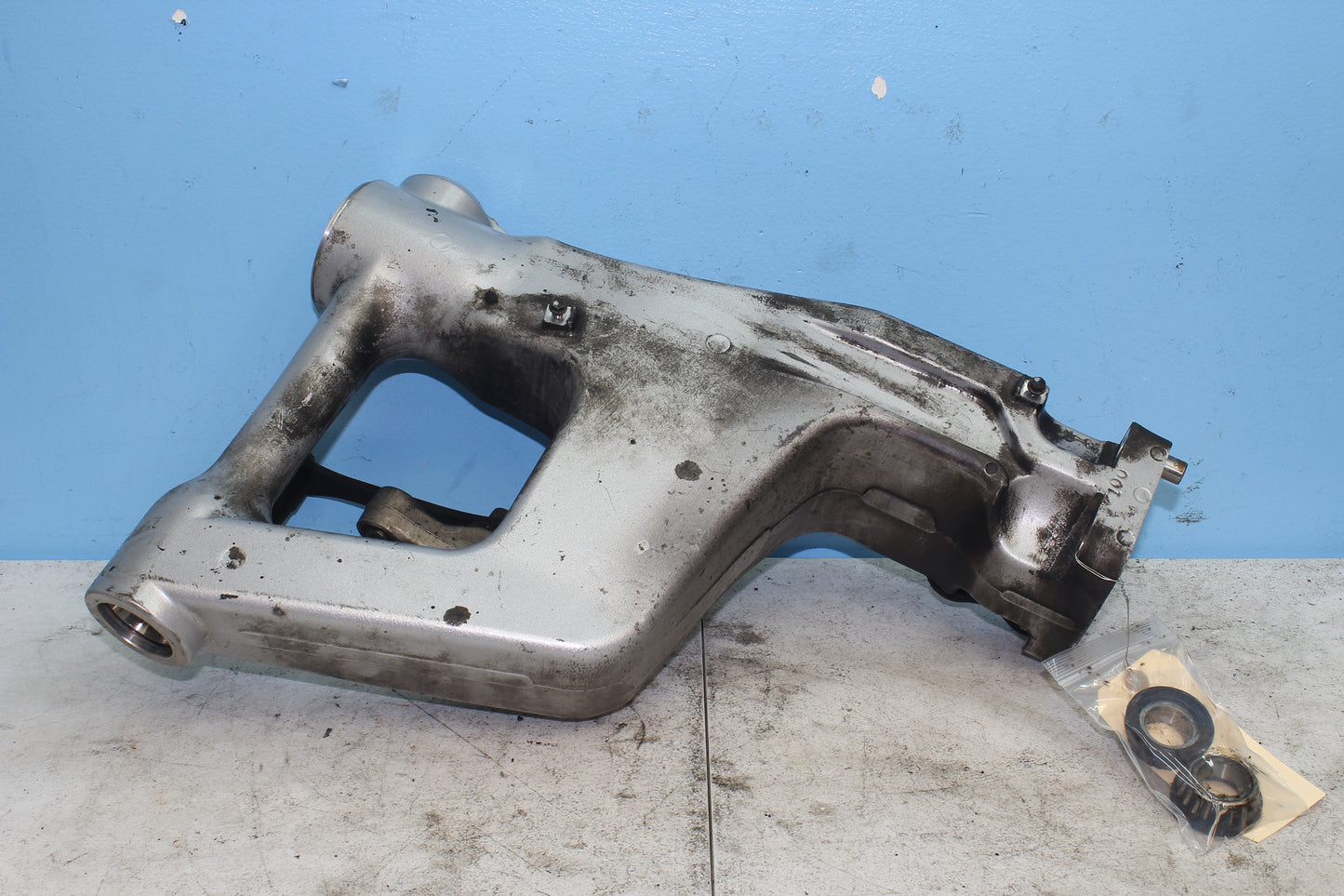 2001-2010 Honda Goldwing OEM Rear Swing Arm Swingarm Suspenion 52100-MCA-A20