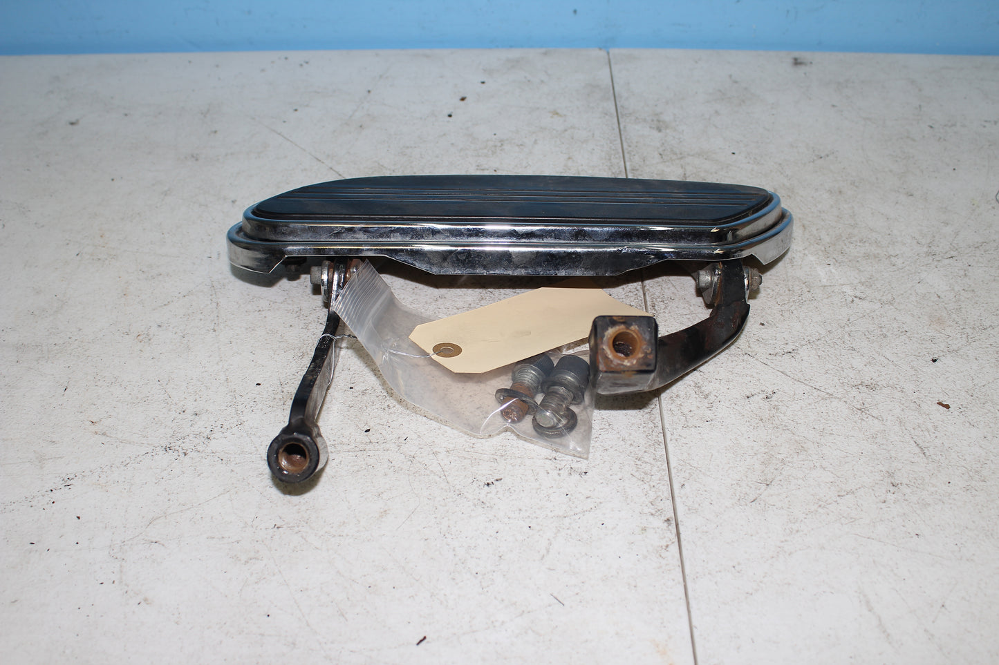 1997-2013 Harley Davidson StreetGlide OEM Right Floor Board
