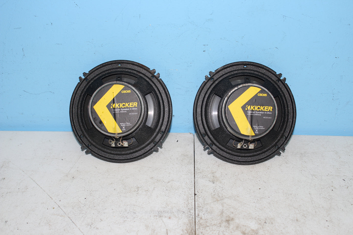 97-13 Harley Davidson StreetGlide Front Fairing Speakers 6.5" Kicker 46CSC654