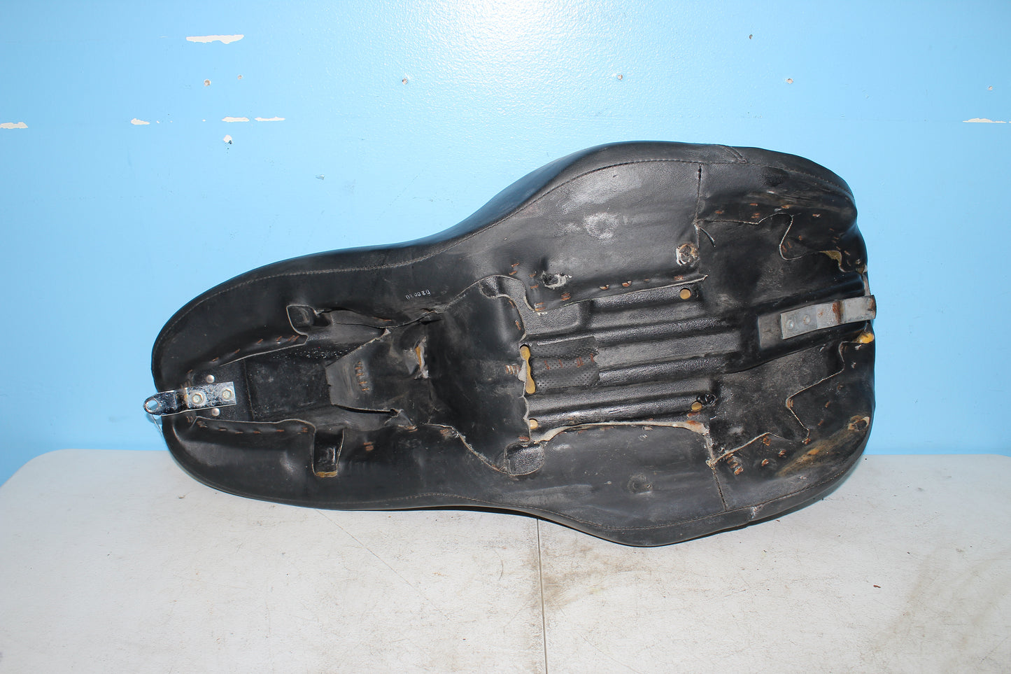 1997-2013 Harley Davidson StreetGlide OEM Seat *TORN*