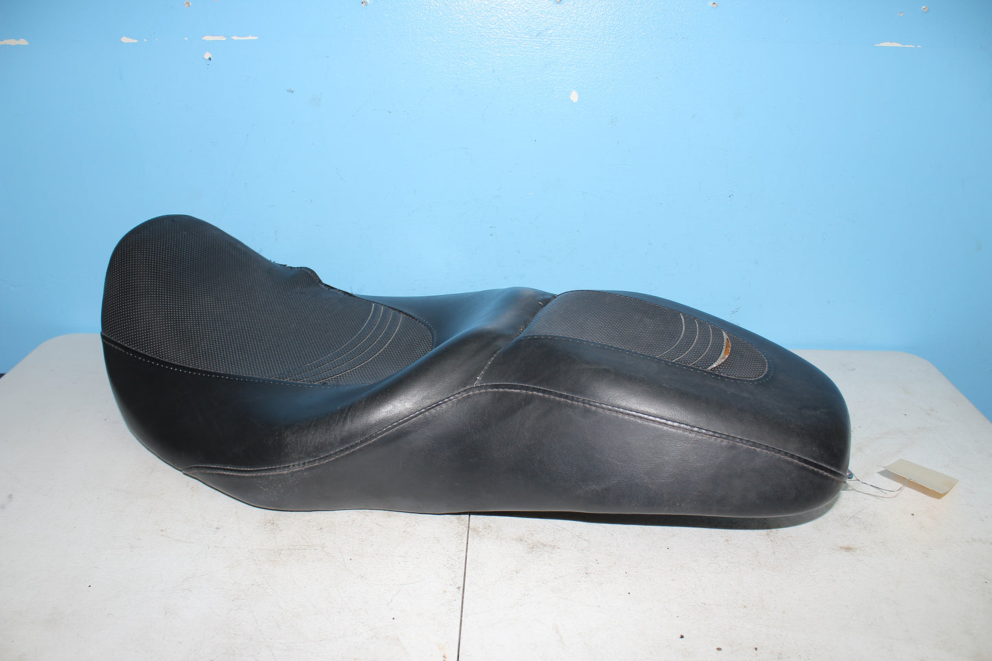 1997-2013 Harley Davidson StreetGlide OEM Seat *TORN*