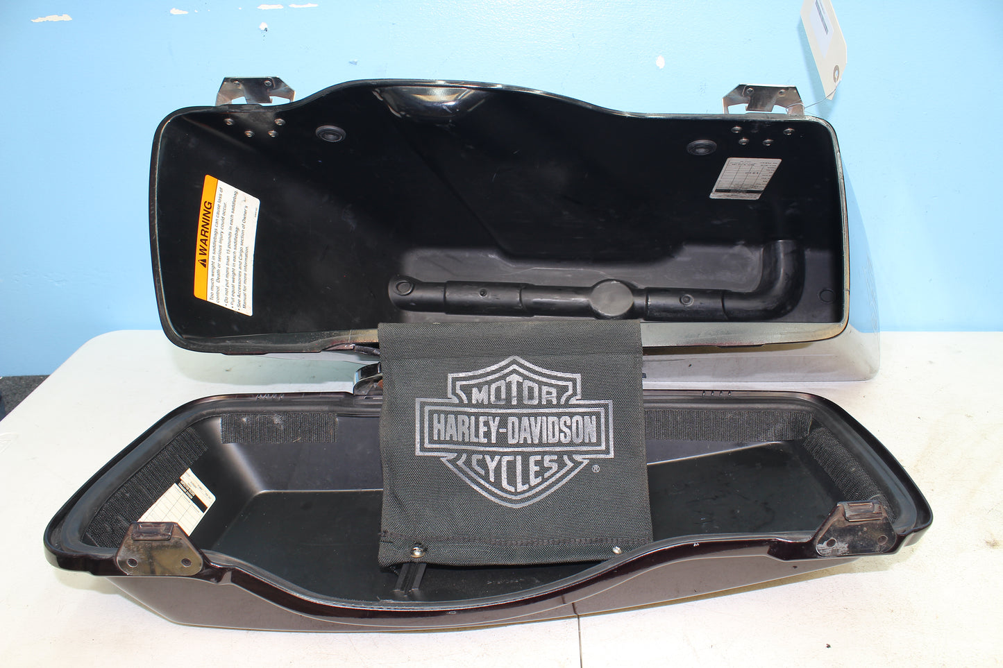 1997-2013 Harley Davidson StreetGlide OEM Left Saddle Bag