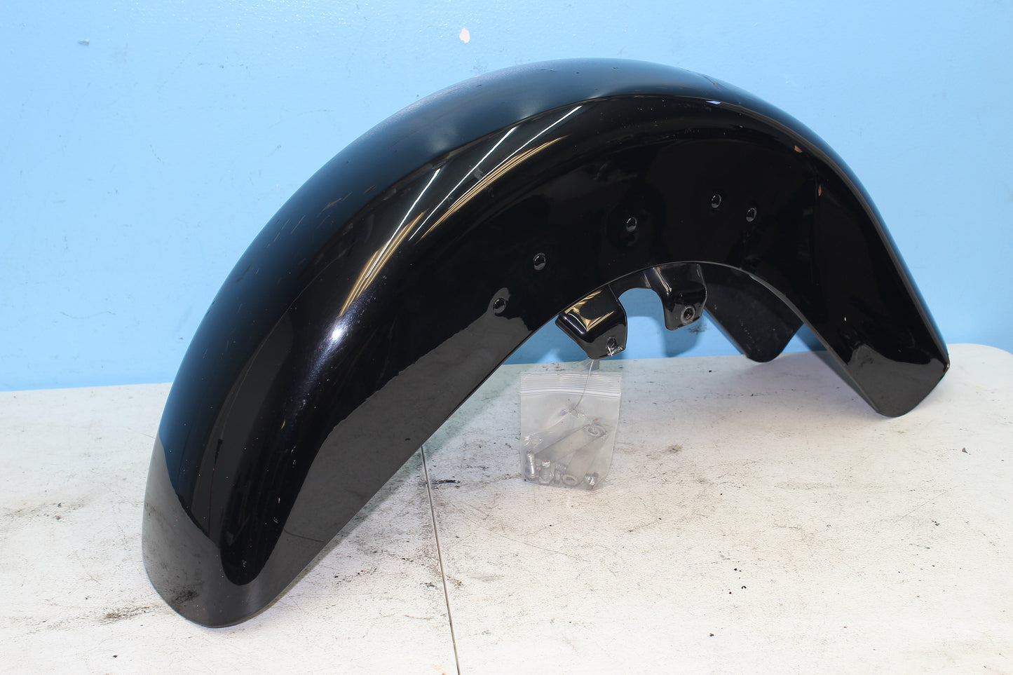 1997-2013 Harley Davidson StreetGlide OEM Front Fender 59045-00B *DMG*