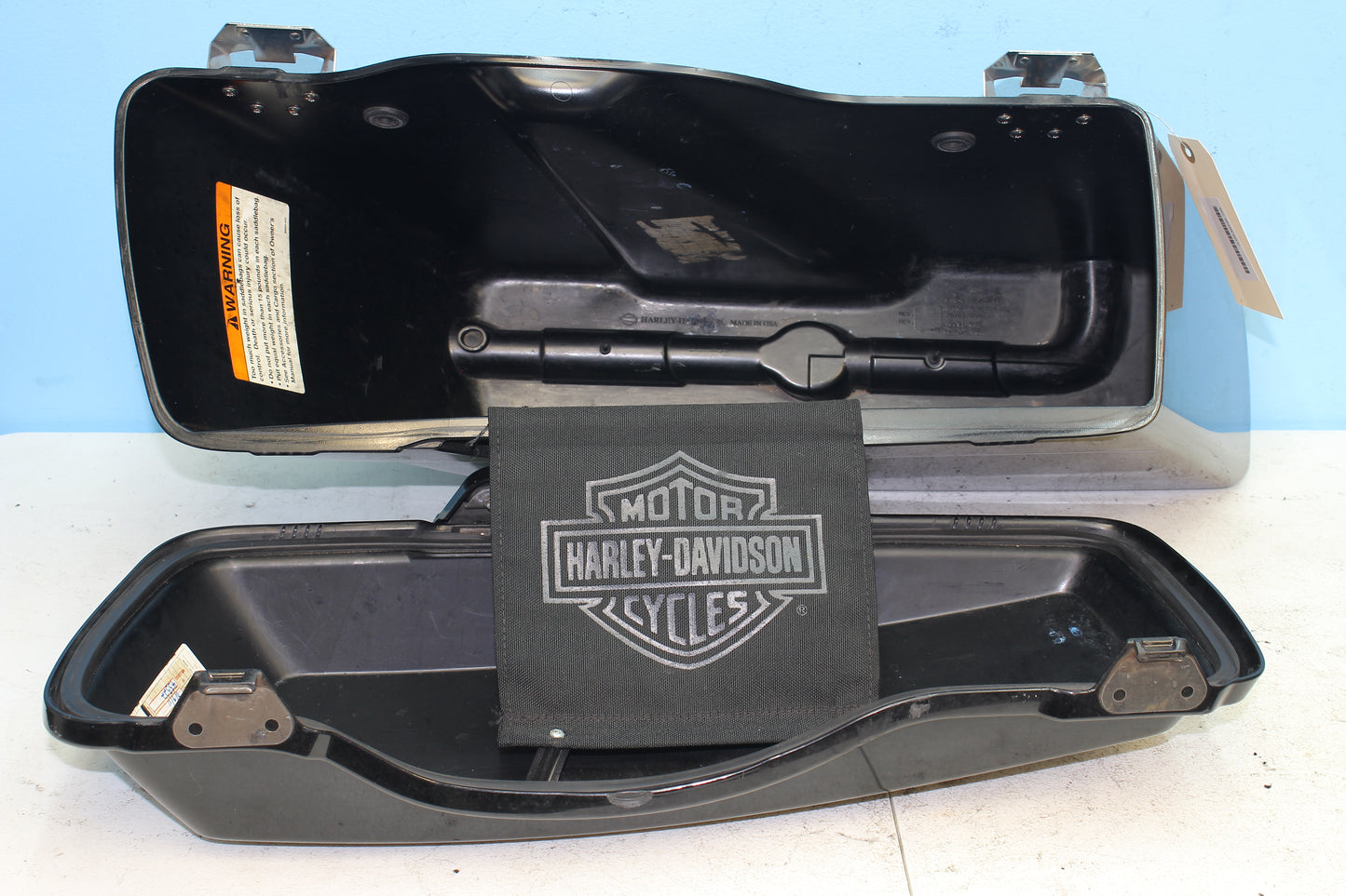 1997-2013 Harley Davidson StreetGlide OEM Left Saddlebag