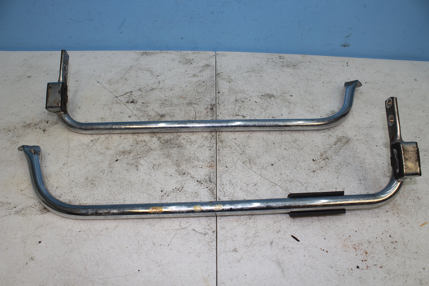 1997-2013 Harley Davidson StreetGlide OEM Saddlebag Lower Support Bars