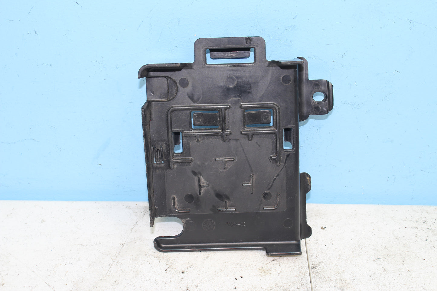 1997-2013 Harley Davidson StreetGlide OEM Battery Box / Pan 66281-08