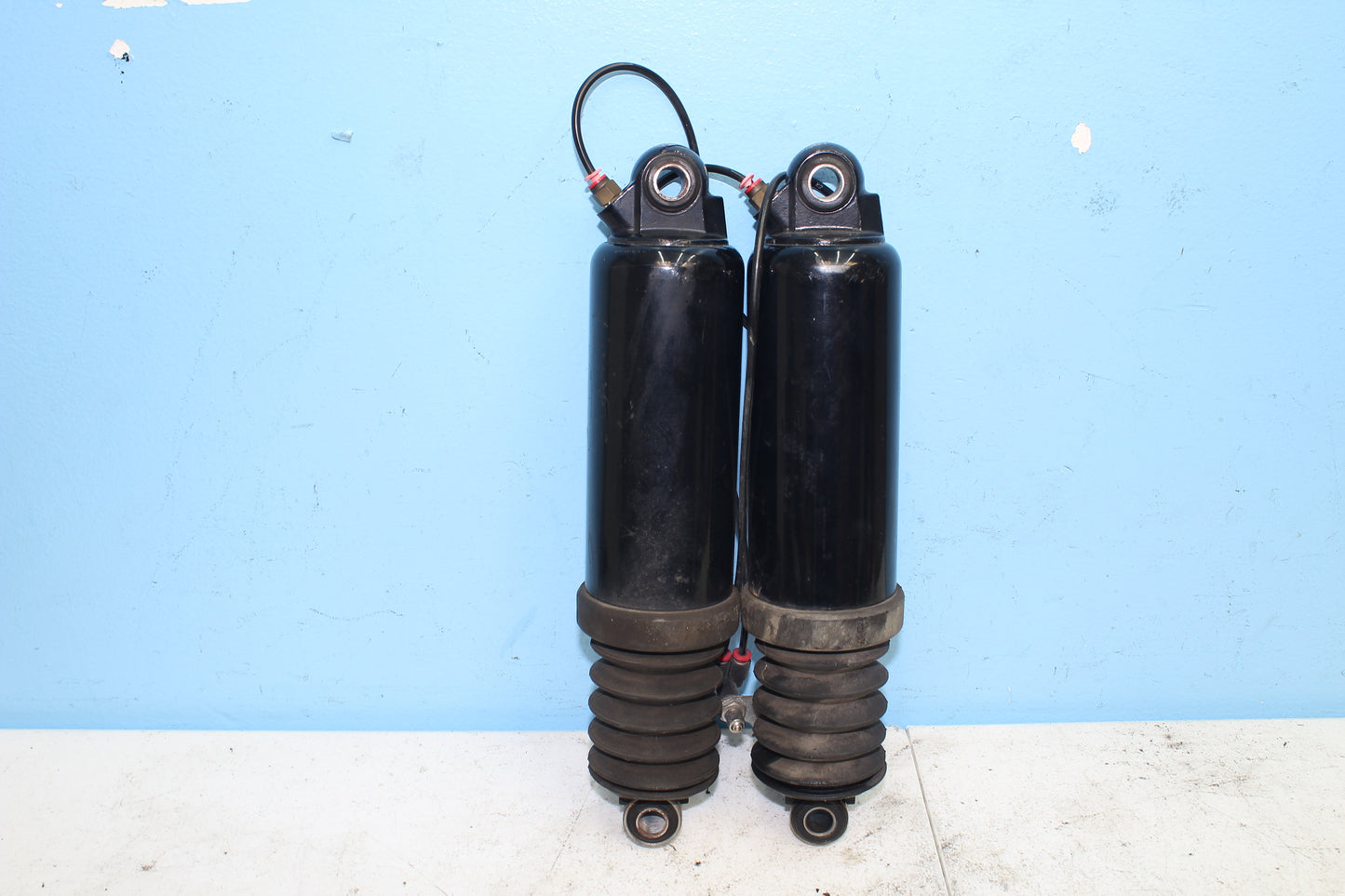 1997-2013 Harley Davidson StreetGlide OEM Rear Shocks (PAIR)