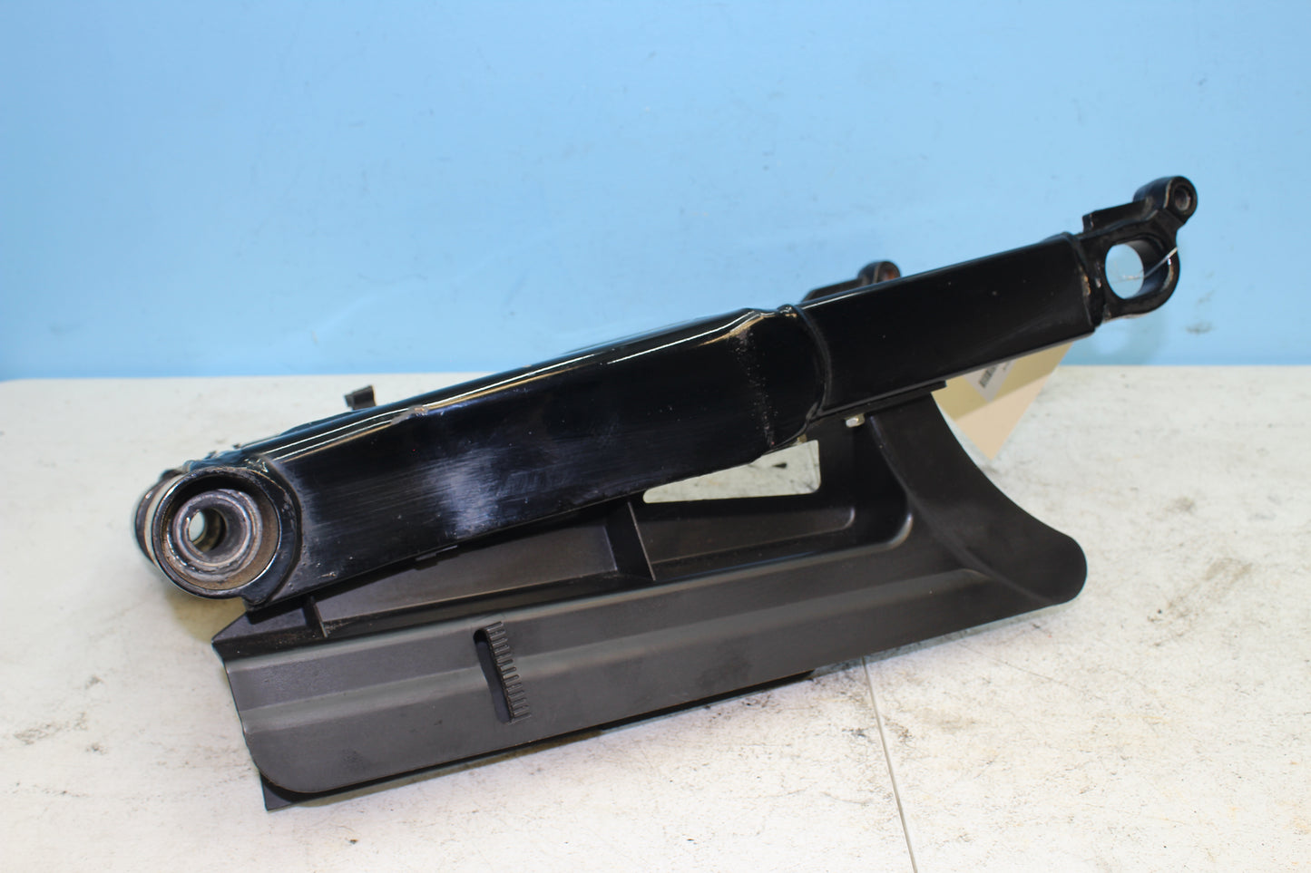 1997-2013 Harley Davidson StreetGlide OEM Swing Arm