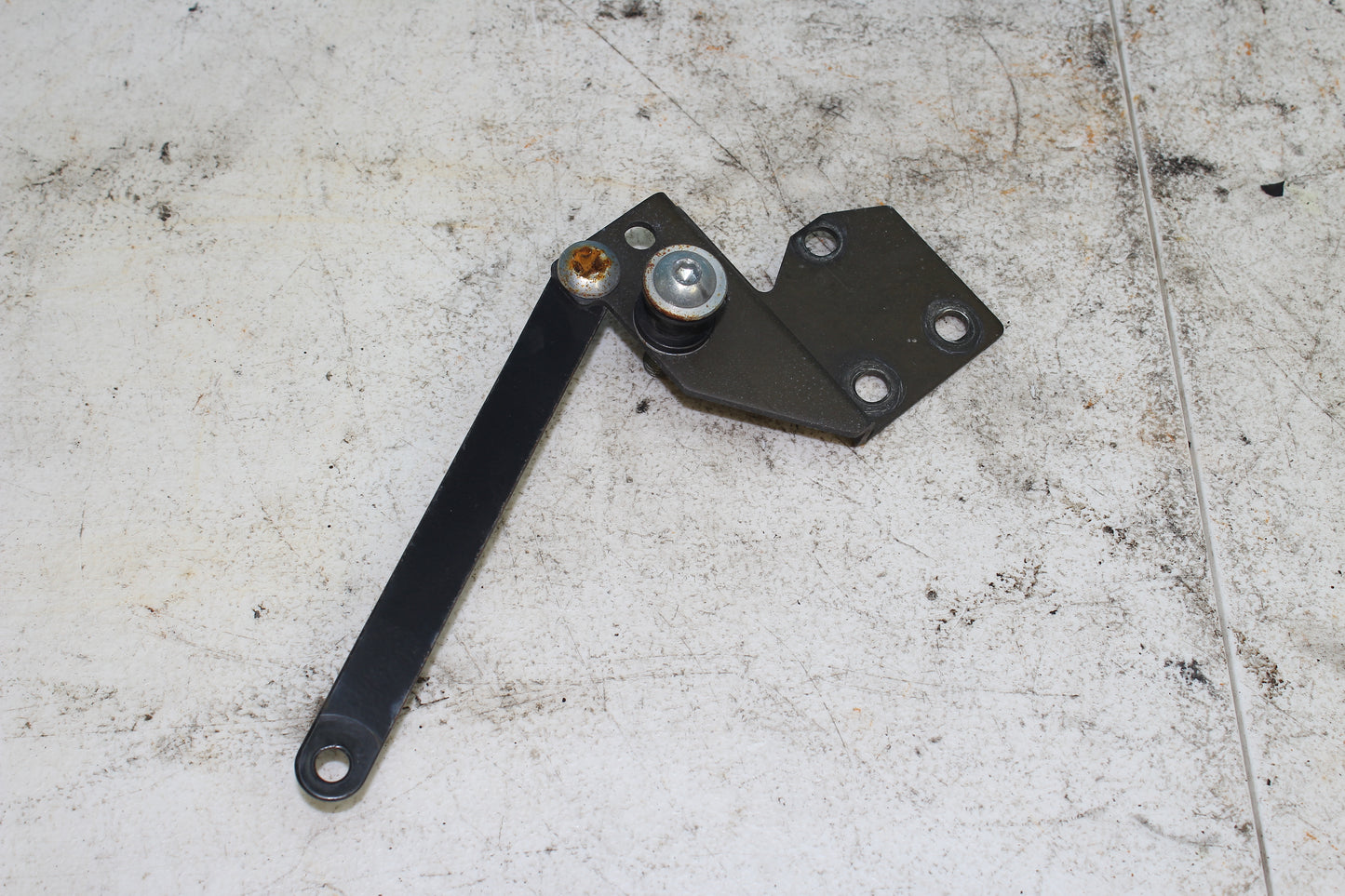 1997-2013 Harley Davidson StreetGlide OEM Right Saddlebag Quick Release / Mount