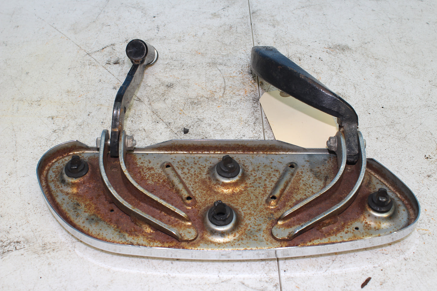 1997-2013 Harley Davidson StreetGlide OEM Right Floorboard Assembly