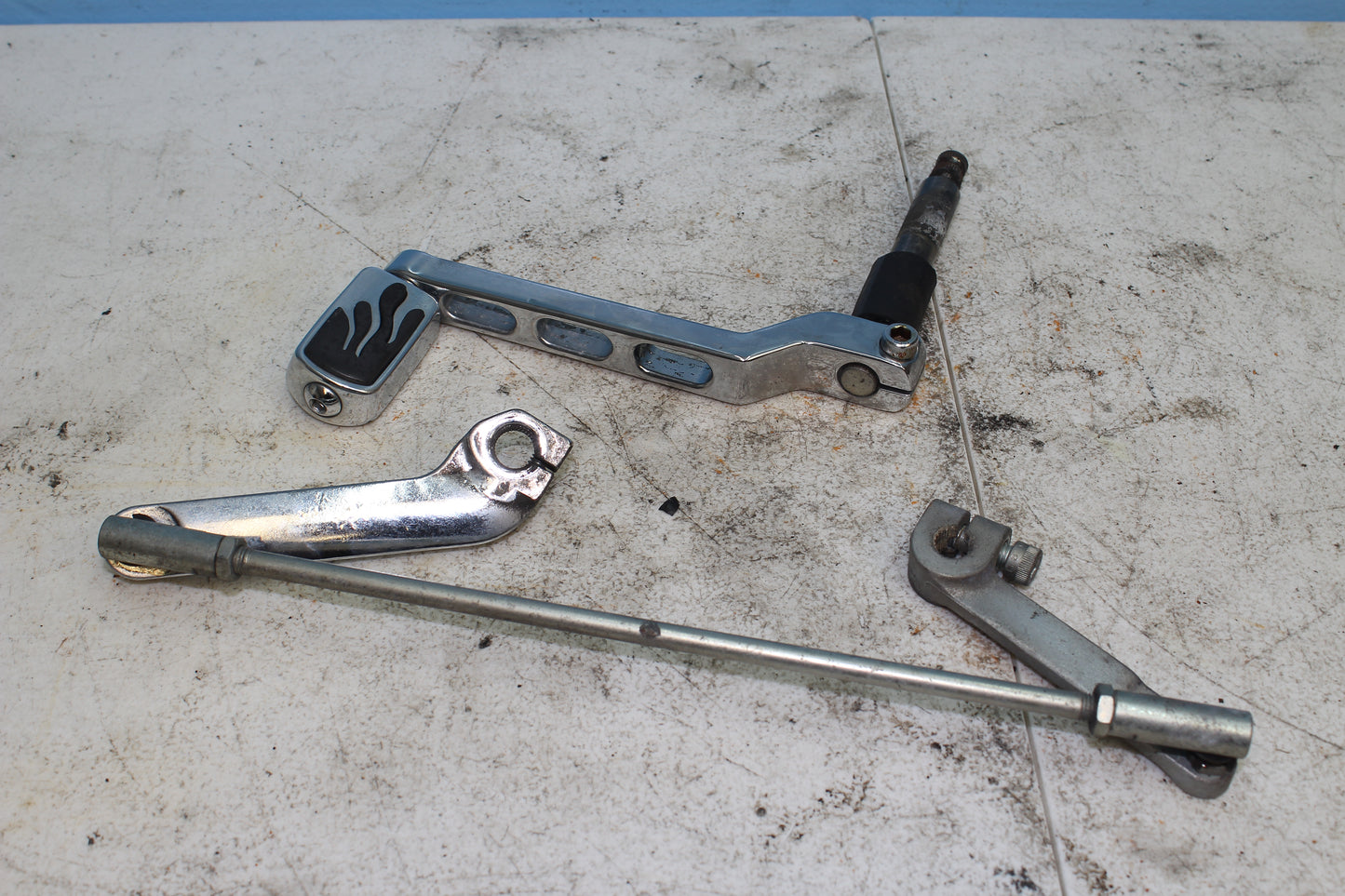 1997-2013 Harley Davidson StreetGlide OEM Shift Linkage & Lever