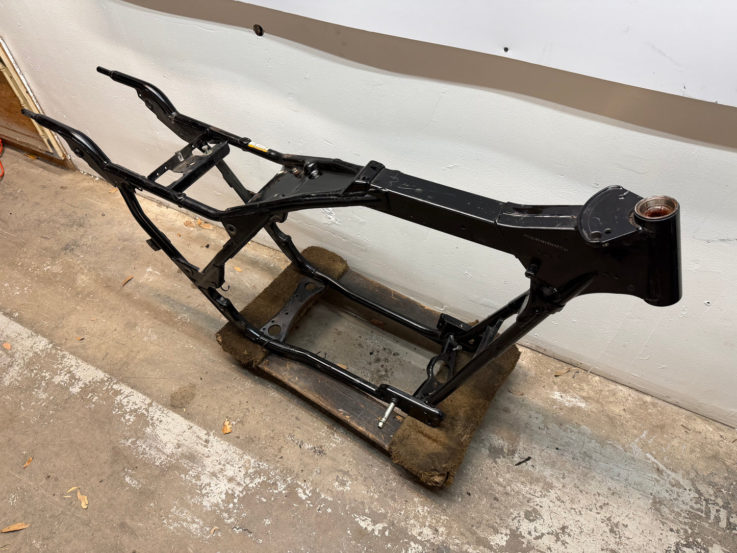 1997-2013 Harley Davidson Street Glide OEM Frame 47900-08BHP *CLN*