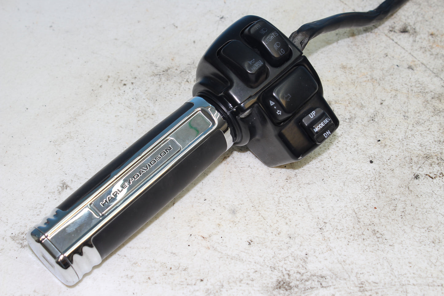 97-13 Harley Davidson StreetGlide OEM Hand Control LH Signal / Head Light / Horn