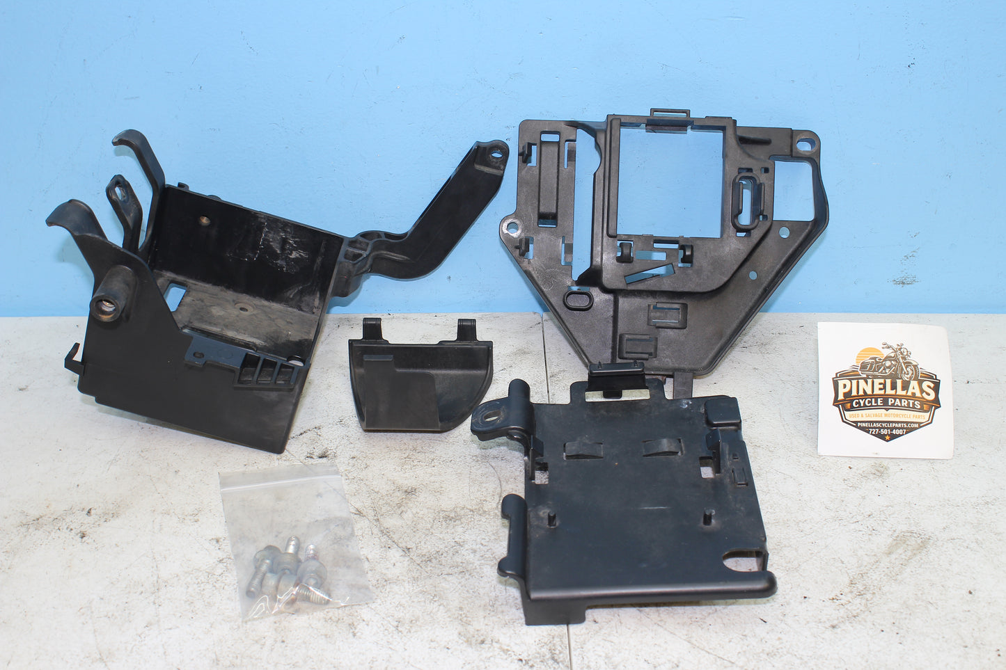 1997-2013 Harley Davidson StreetGlide OEM Battery Box / Pan 66281-08