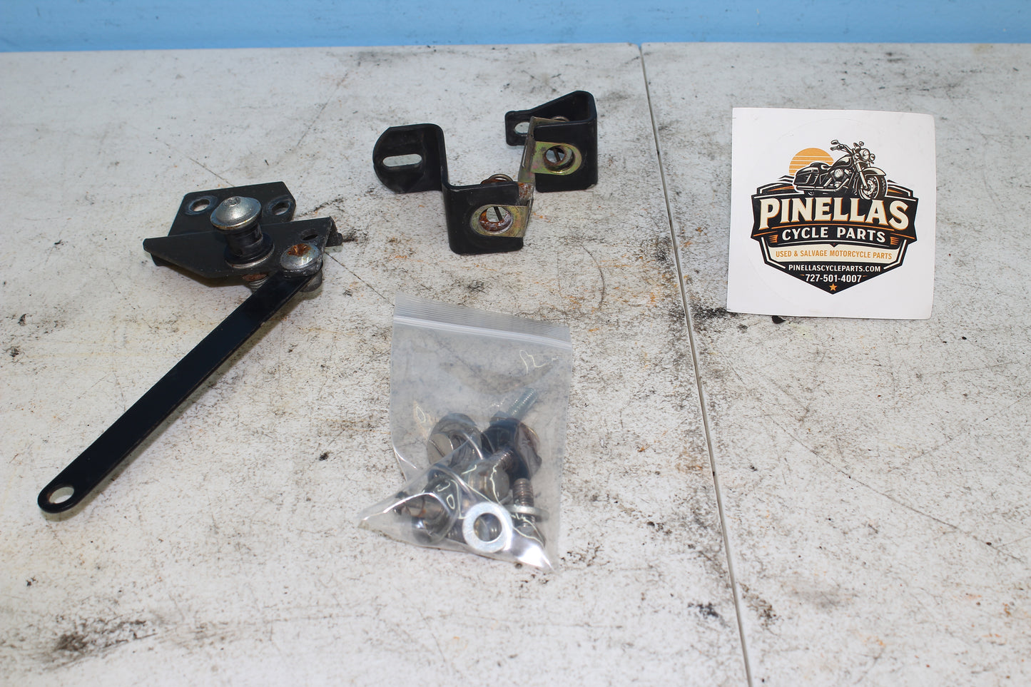 1997-2013 Harley Davidson StreetGlide OEM Left Saddlebag Quick Release / Mount