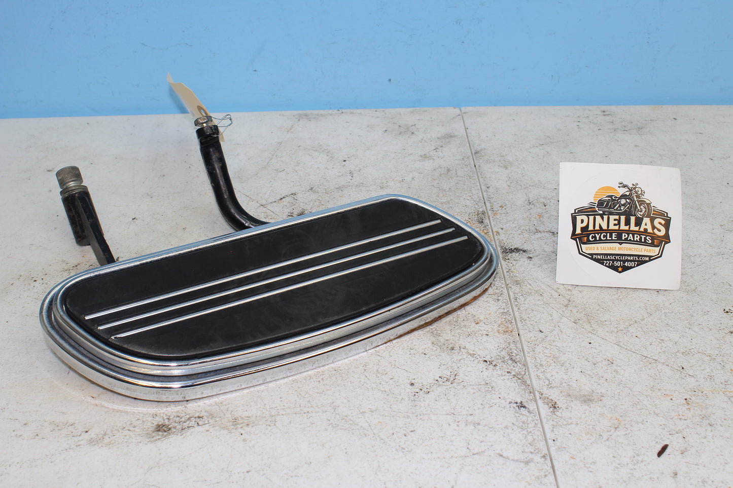 1997-2013 Harley Davidson StreetGlide OEM Left Floorboard Assembly