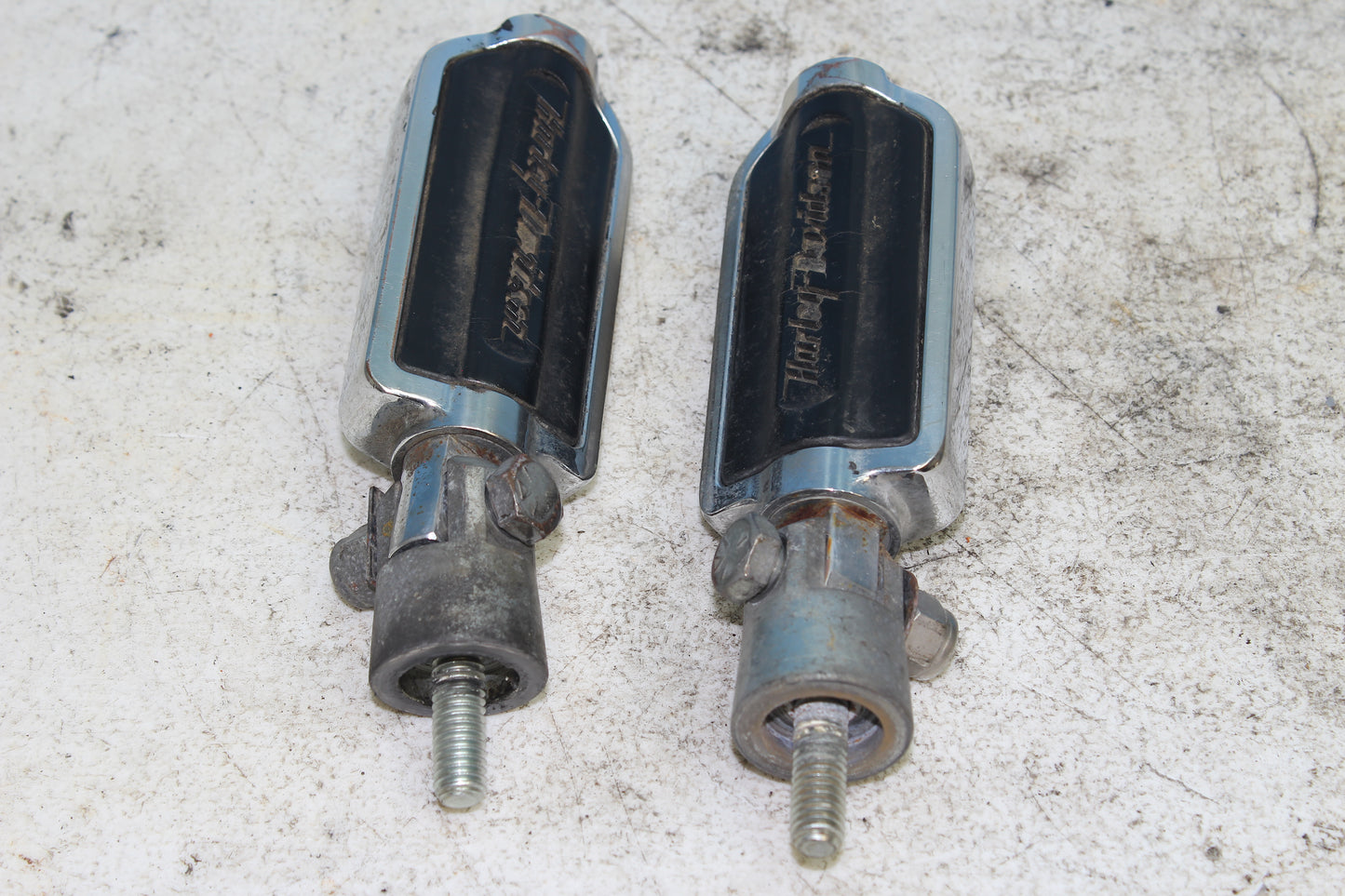 96-03 Harley Davidson Sportster Rider Foot Pegs Flames