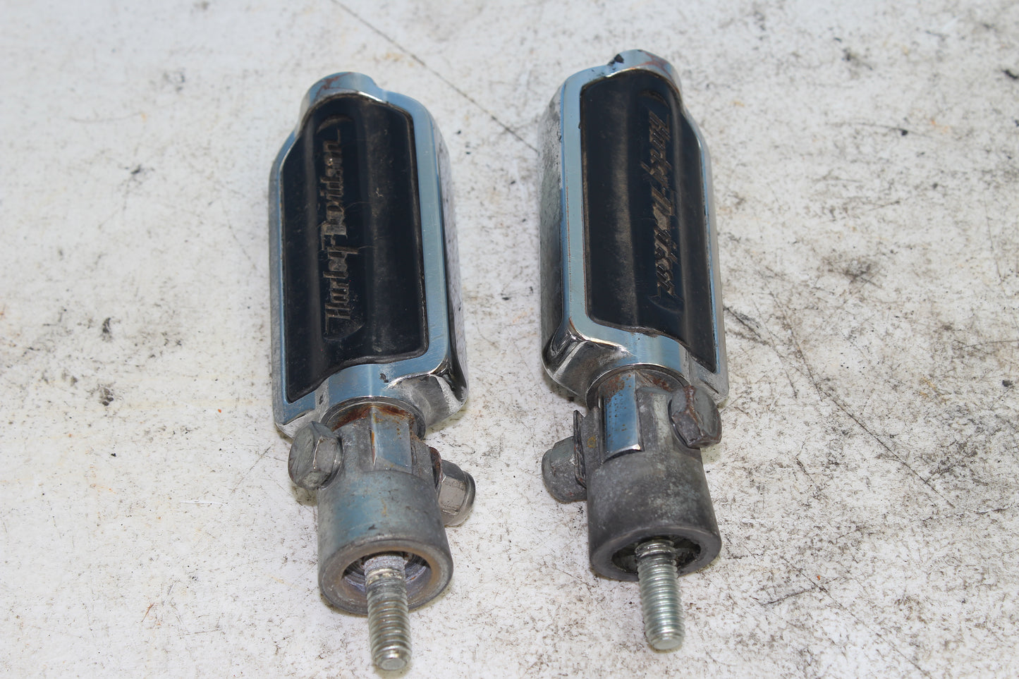 96-03 Harley Davidson Sportster Rider Foot Pegs Flames