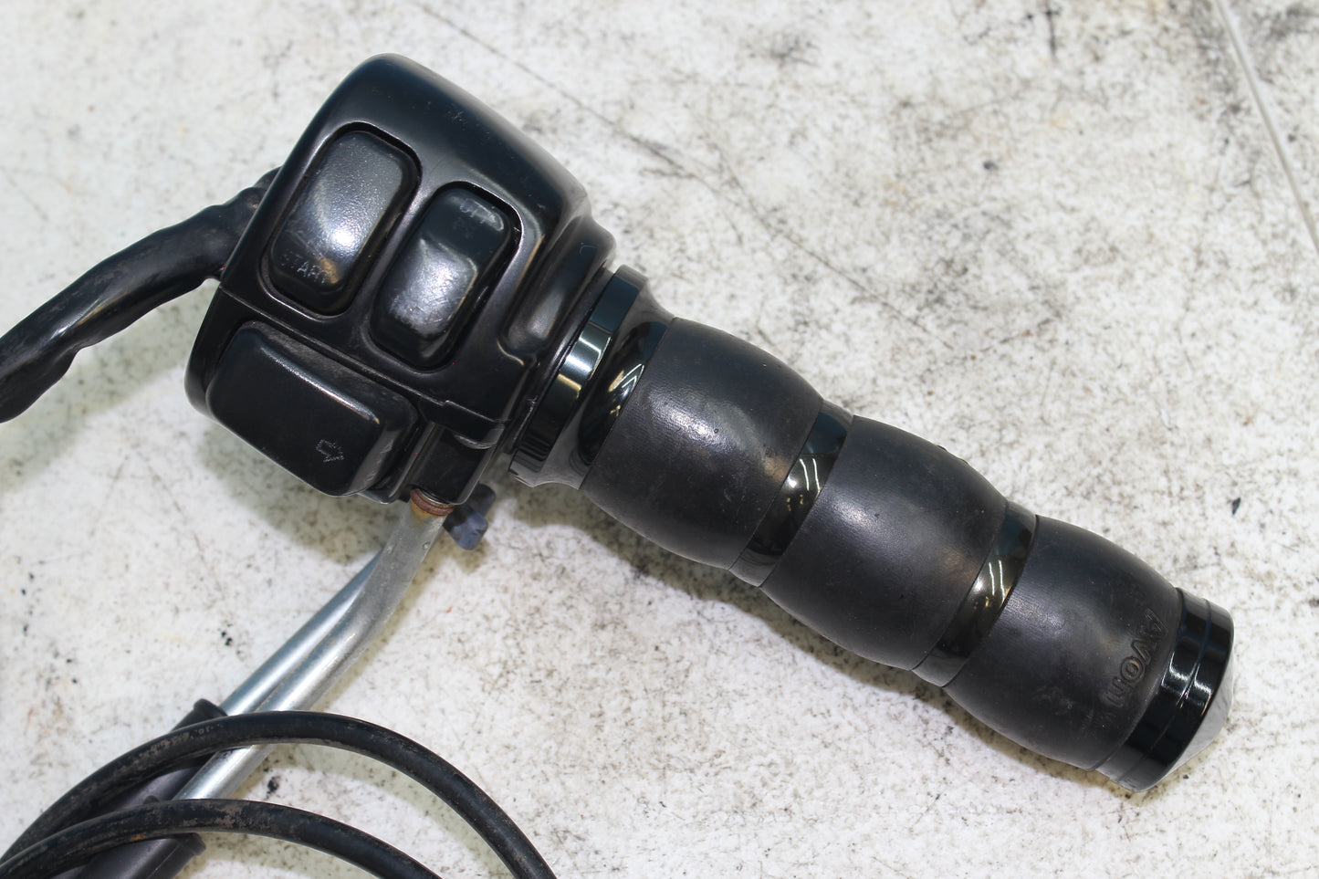 96-03 Harley Davidson Sportster RH Control Start/Stop/Signal w/ Throttle Cables
