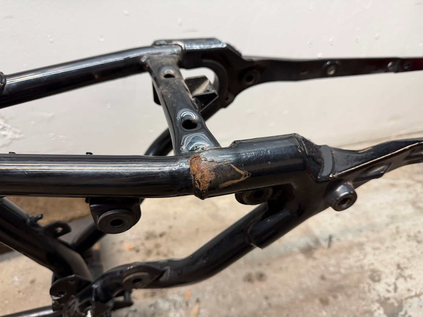96-03 Harley Davidson Sportster Frame *CLN*