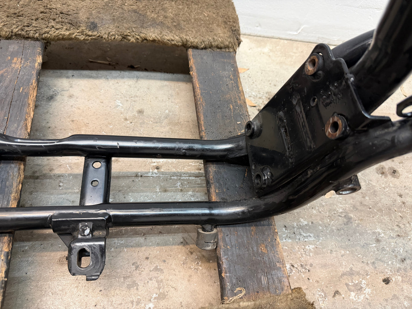 96-03 Harley Davidson Sportster Frame *CLN*