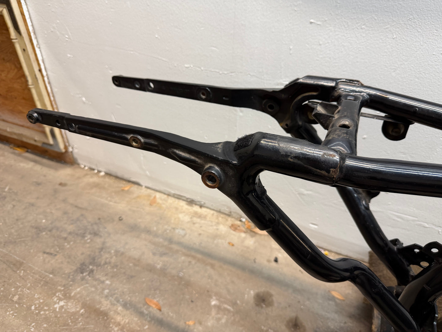 96-03 Harley Davidson Sportster Frame *CLN*